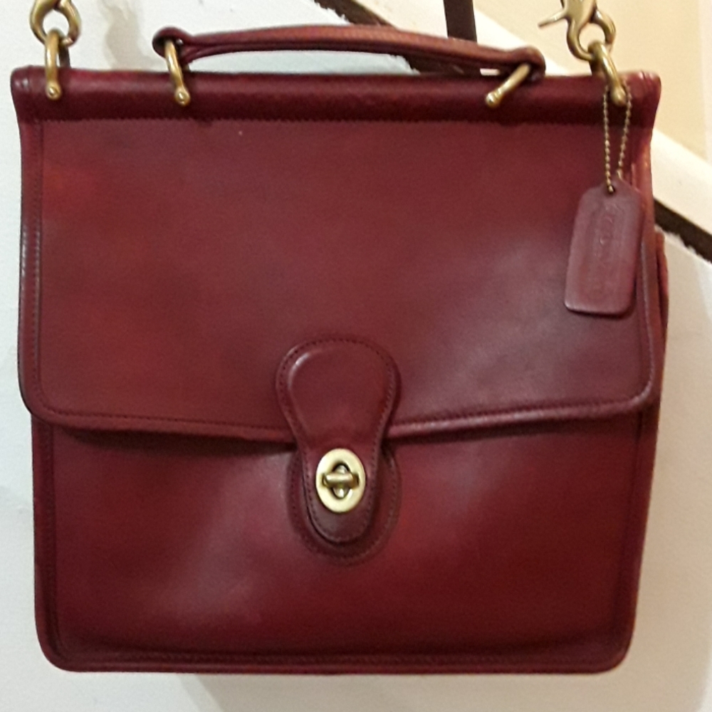 WOMANS AUTHENTIC VINTAGE COACH BAG